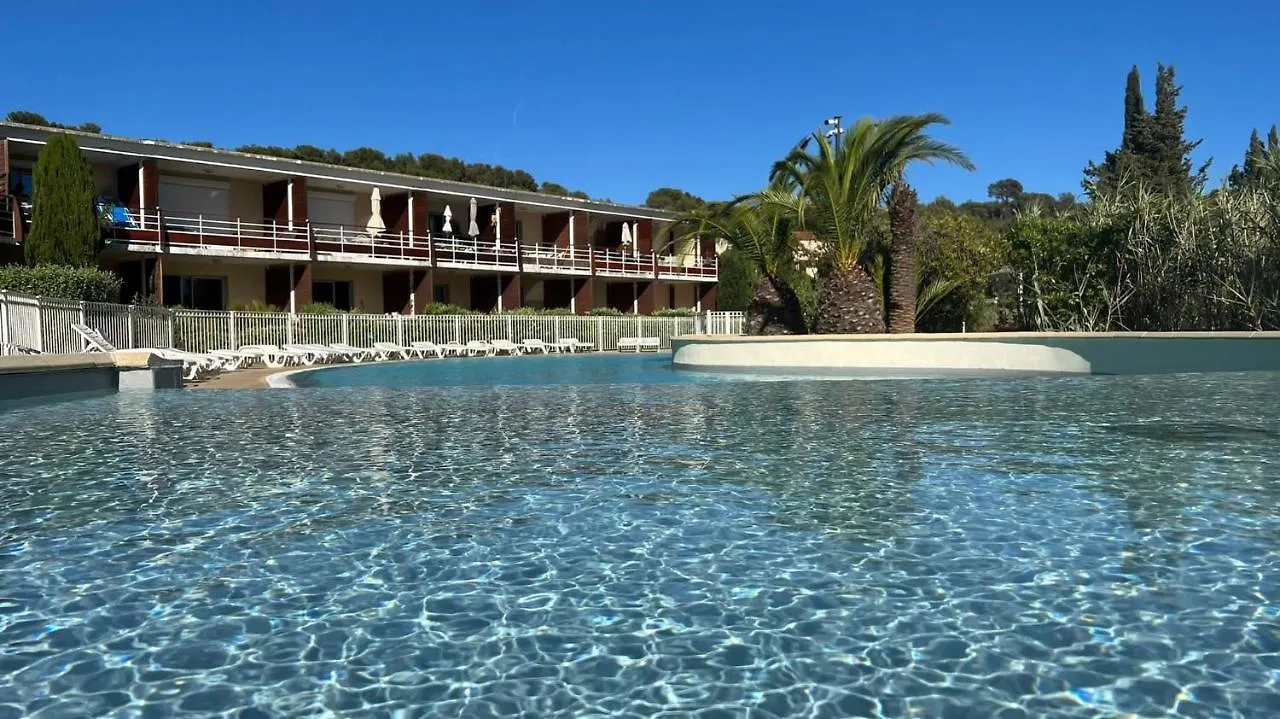 Les Terrasses Du Liouquet T2, Piscine , Parking , Mer A 150 M La Ciotat
